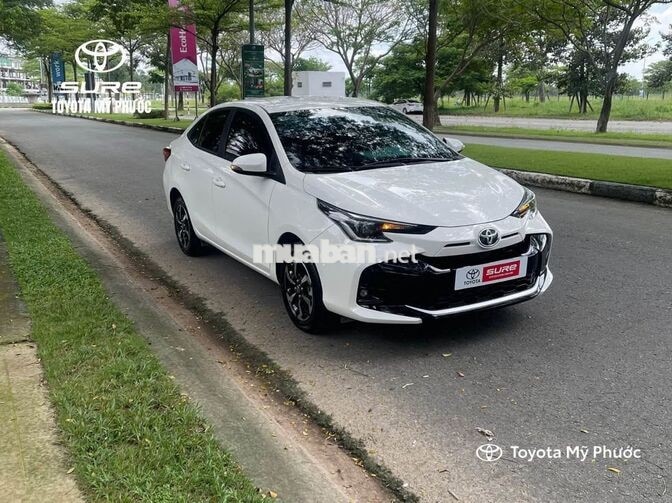 Toyota Vios 2025 1.5E CVT Trắng 11.000 km