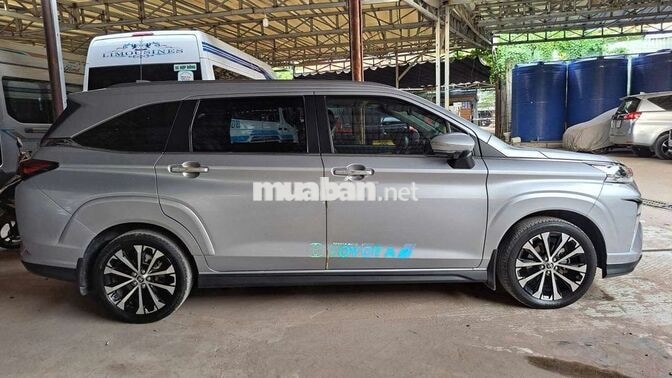 Toyota Veloz Cross 2023 Top 62633 km Bạc