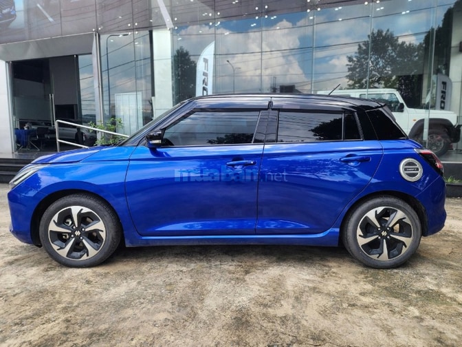 Suzuki Swift GLX Hybrid 2025 màu xanh đen nhập Nhật