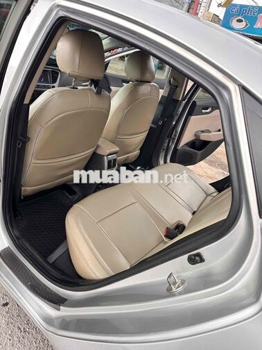 Hyundai Accent 2019 1.4 MT Bạc