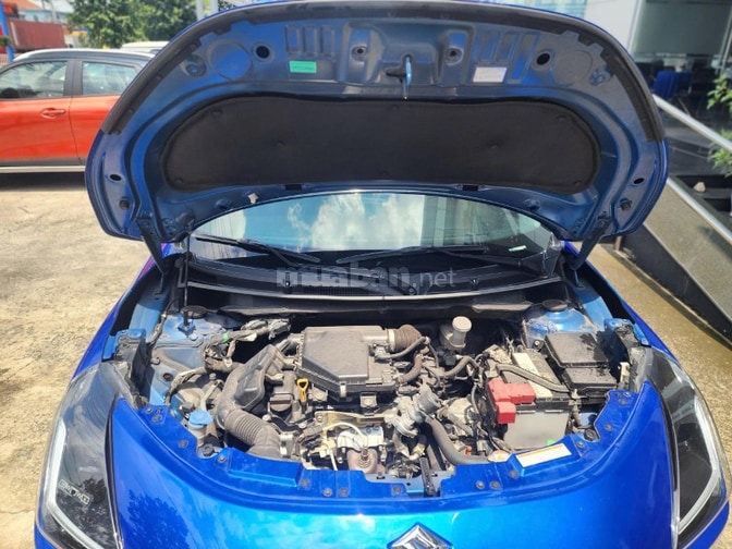 Suzuki Swift GLX Hybrid 2025 màu xanh đen nhập Nhật