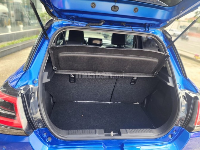 Suzuki Swift GLX Hybrid 2025 màu xanh đen nhập Nhật