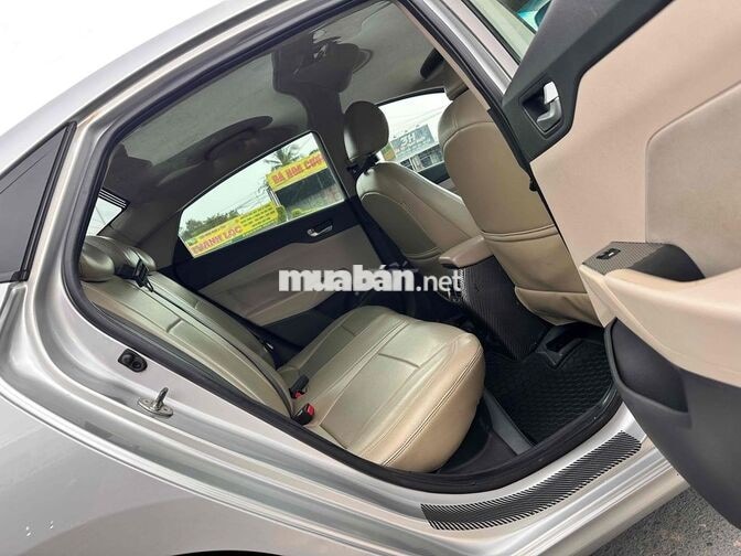 Hyundai Accent 2019 1.4 MT Bạc