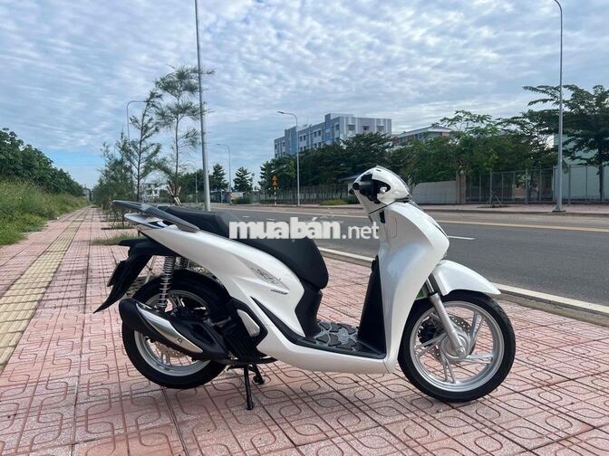 Honda SH 160 2024 5.000 km bán trả góp