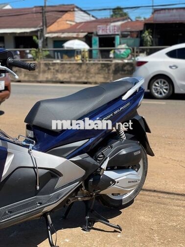 Honda Air Blade 2017 máy zin êm chính chủ 