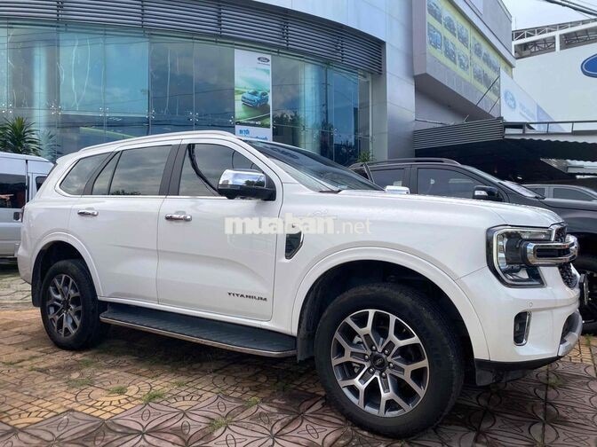 Ford Everest Titanium 2024 2.0L 4x2 AT-SX 2024