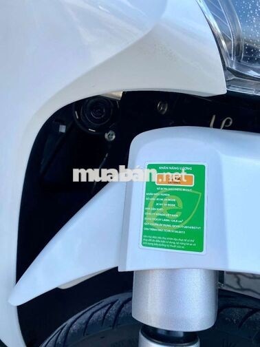 SH MODE CBS Đk 2025 Trắng Ngọc Trinh lướt 5.000Km