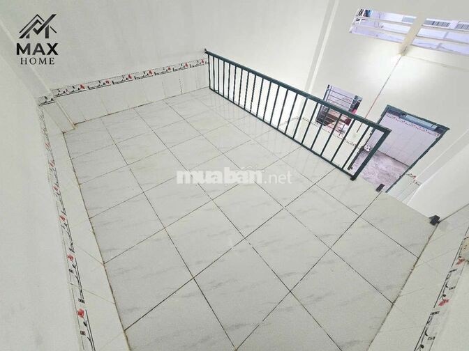 Phòng trọ gác đúc, rộng gần Go Dĩ An, Làng Đại Học