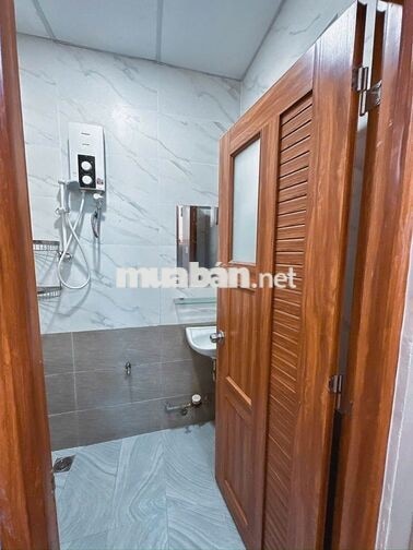 Studio full nội thất, thang máy, gần lanmark 81