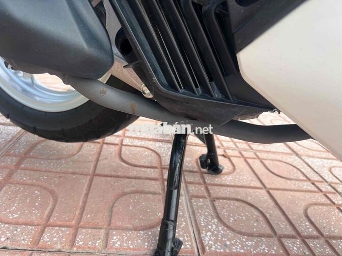 Honda SH 160 2024 5.000 km bán trả góp