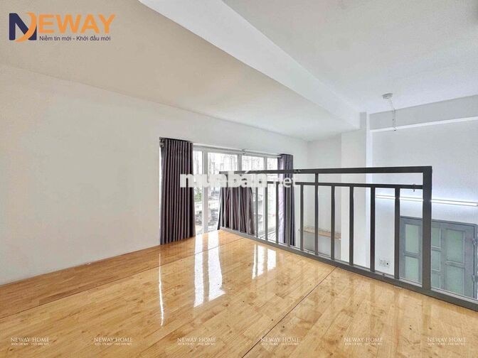 Phòng Có Gác Thoáng Mát Gần Ngã Tư Lạc Long Quân