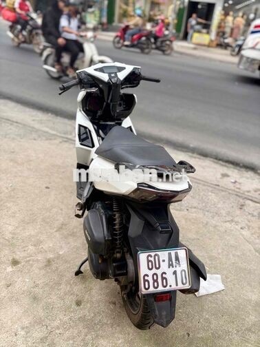 HONDA AIR BLADE 2021 TRẮNG ĐEN. Chính chủ kí giấy