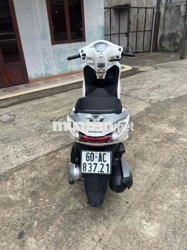 Honda Lead 2025 màu Trắng bán trả góp