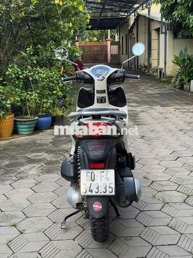 Honda SH Mode màu trắng