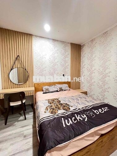 Cho thuê căn hộ 2 phòng ngủ Monarchy, Full nội thất, Trống sẵn
