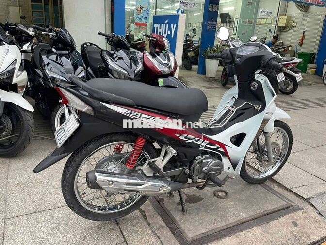 Honda Blade 2017 trắng đen 90%