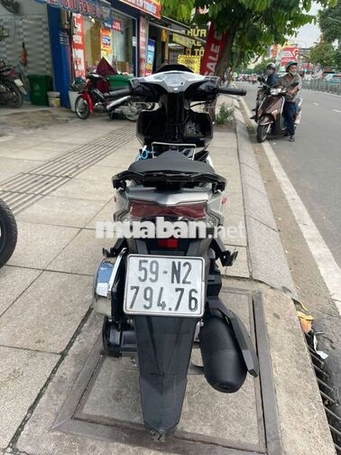 Honda Air Blade 2017 bạc đen