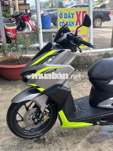 Honda Vario 160 2023 ABS xám vàng