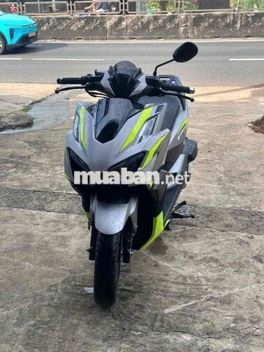 Honda Vario 160 2023 ABS xám vàng