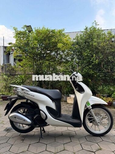 Honda SH Mode màu trắng