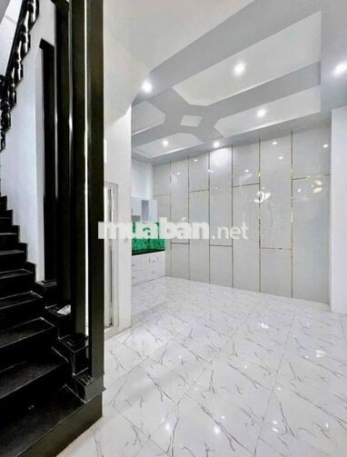 Cho thuê gấp nhà góc MT 33A Vạn Kiếp, Phường 3, Q. Bình Thạnh