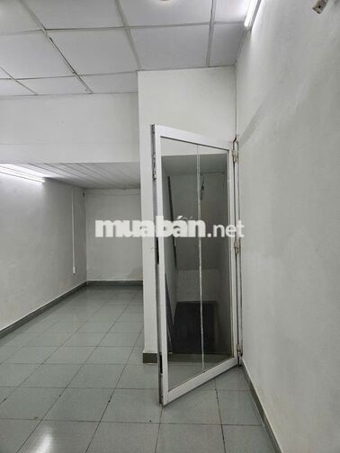 CHO THUÊ NHÀ - MẶT TIỀN - NGUYỄN THIỆN THUẬT - QUẬN 3, 1 TRỆT 2 LẦU