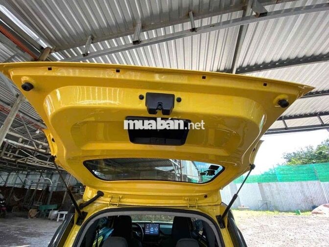 VinFast VF 3 2024 4 chỗ màu Vàng, pin thue