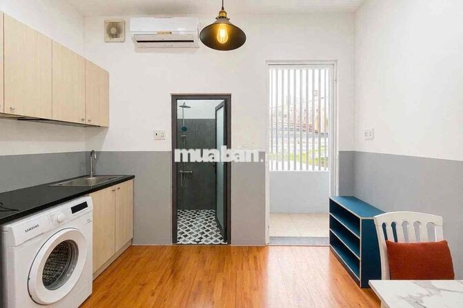 SIÊU PHẨM SIÊU TO TRỐNG LẠI MẤT 5P SANG QUẬN 1 - BAN CÔNG - MÁY GIẶT