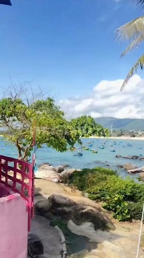 SIÊU ĐẸP: Nhà cấp 4, 3pn trực diện biển Xuân Thạnh. DT: 192,5m2 