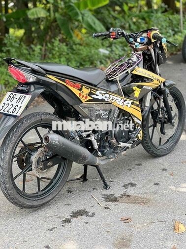 Suzuki Satria 2018 150cc màu Đen vàng