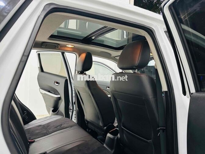 Suzuki Vitara 2016 1.6AT 9 vạn Trắng