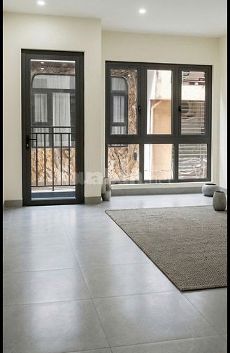Cho thuê văn phòng 2 tầng - 80m2 - ngõ 560 Nguyễn Văn Cừ - Phố Gia Thụ