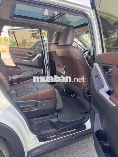 Toyota Innova Cross HEV 2025 Trắng 39.000km