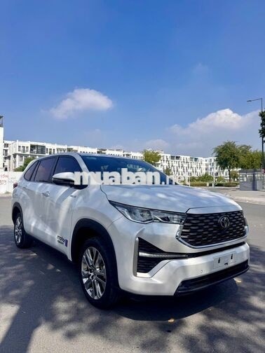 Toyota Innova Cross HEV 2025 Trắng 39.000km