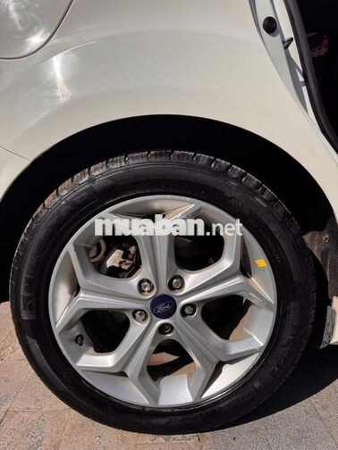 Ford Focus 2.0S Sport 2014 110.000km Trắng
