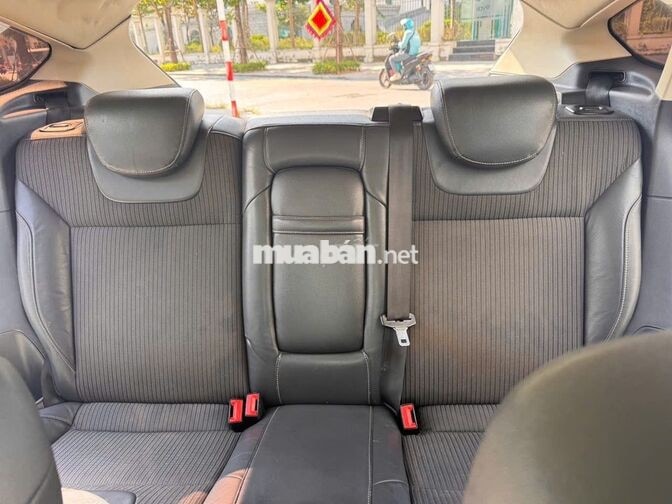 Ford Focus 2.0S Sport 2014 110.000km Trắng