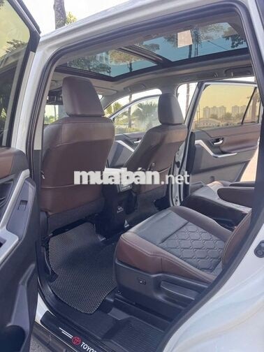 Toyota Innova Cross HEV 2025 Trắng 39.000km