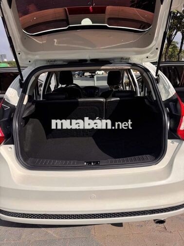 Ford Focus 2.0S Sport 2014 110.000km Trắng