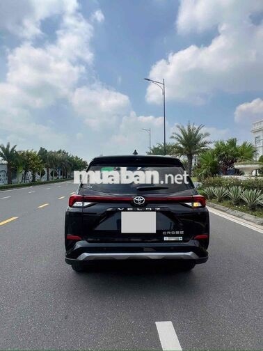 Toyota Veloz Cross 2023 Đen 7 chỗ
