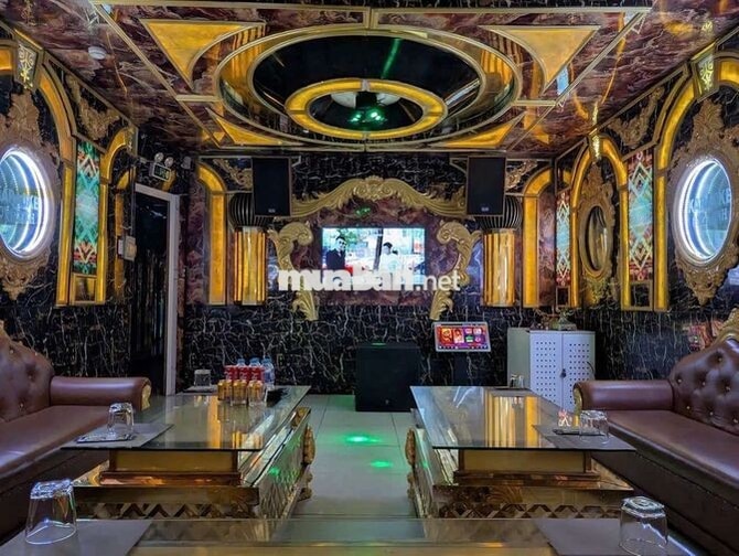 CHO THUÊ HOẶC BÁN TÒA NHÀ MT 186 Lê Lai, bao giấy phép KARAOKE + PCCC