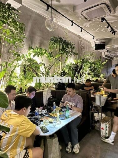 MT Cafe - nhà hàng 60 Trần Hưng Đạo, Q1. Dt: 8x20m, Kc: trệt 1 lầu