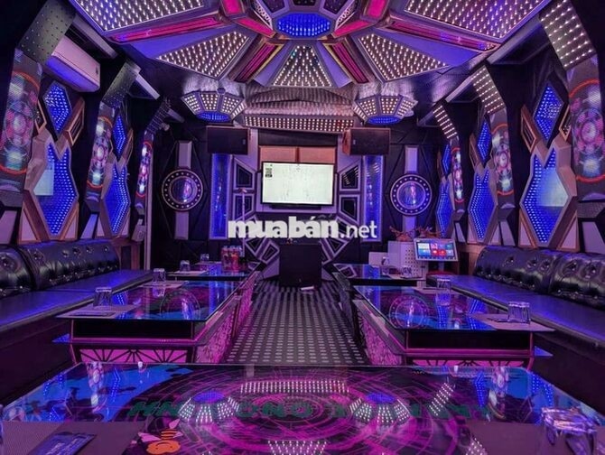 CHO THUÊ HOẶC BÁN TÒA NHÀ MT 186 Lê Lai, bao giấy phép KARAOKE + PCCC