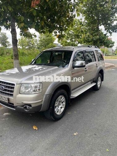 Ford Everest 2.5MT 7 chỗ