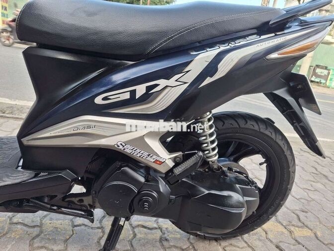 Yamaha Luvias 2012 màu Xanh