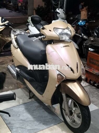 Honda Lead màu Vàng kem