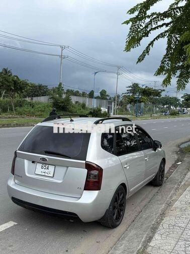 Kia Carens 2011 MT xe gia đình sử dụng