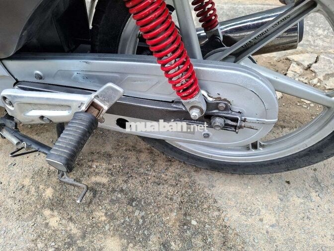 SYM EZ 110 màu đỏ đen