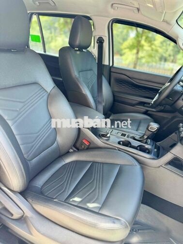 Ford Everest Ambient 2024 7 chỗ 26.000 km