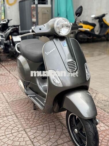 Piaggio Vespa LX125 3Vie 2014 Xám Titan . BSTP