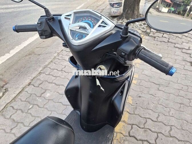 Yamaha Luvias 2012 màu Xanh